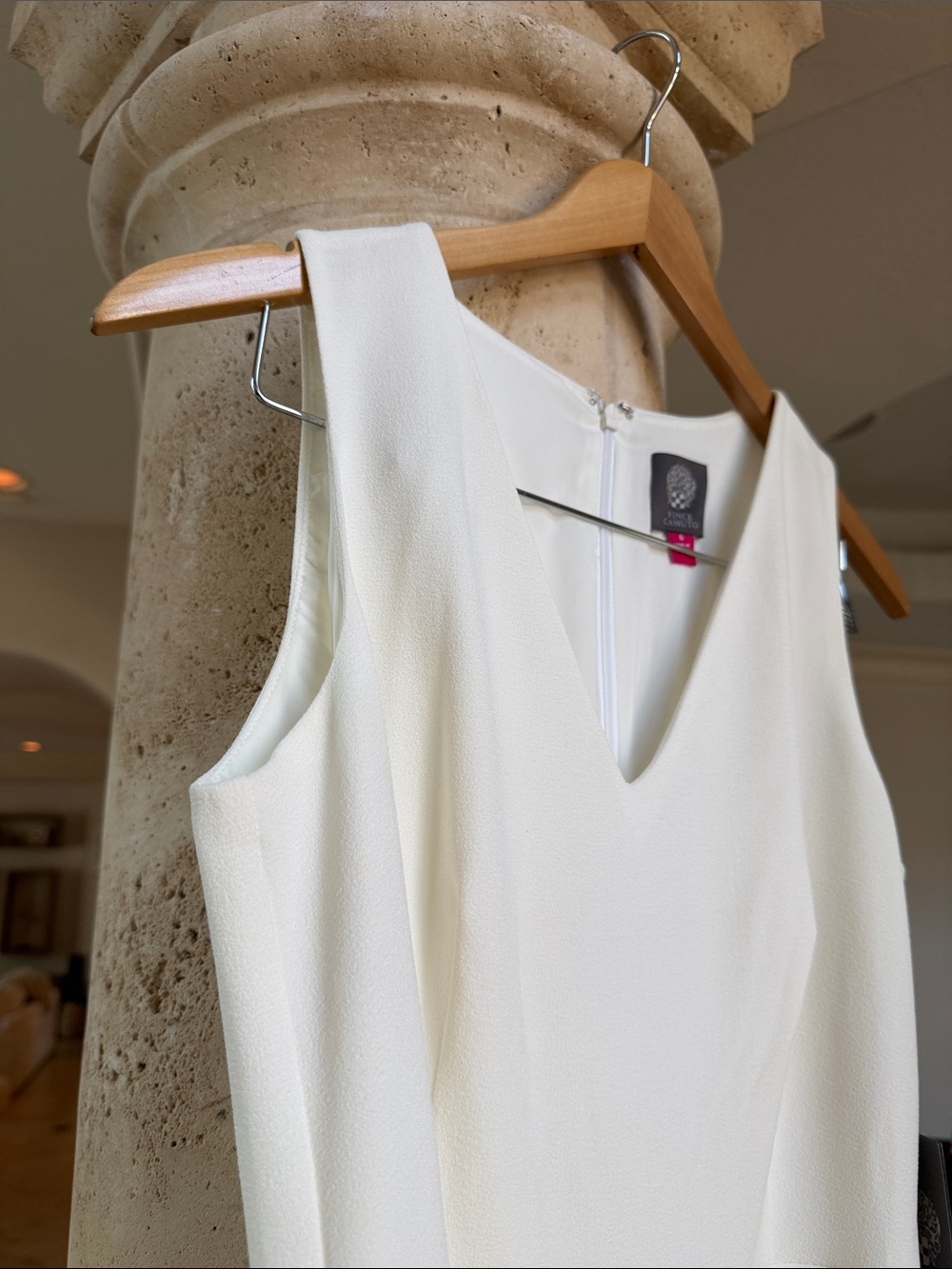 Sleeveless Creme Ivory Colored V-Neck Jumpsuit with Waist Tie Sz 6 - Picture 7 of 13